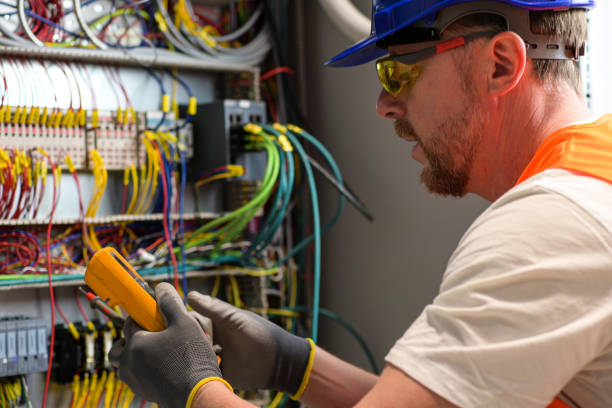 Best Circuit Breaker Repair  in Lanark, IL